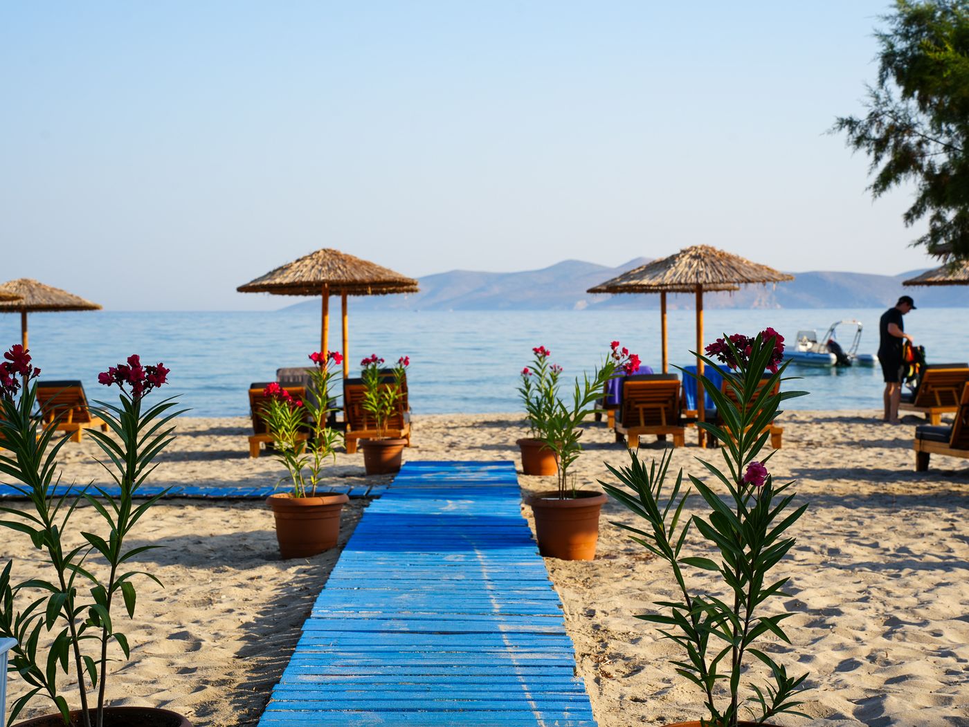 SeaSide pool & terrace
